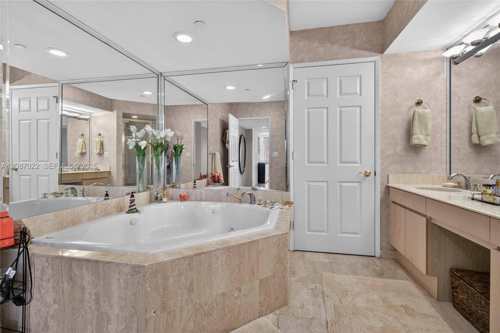 18671 Collins Avenue, #2501, Sunny Isles Beach, Sunny Isles Beach, FL 33160 Photo 20