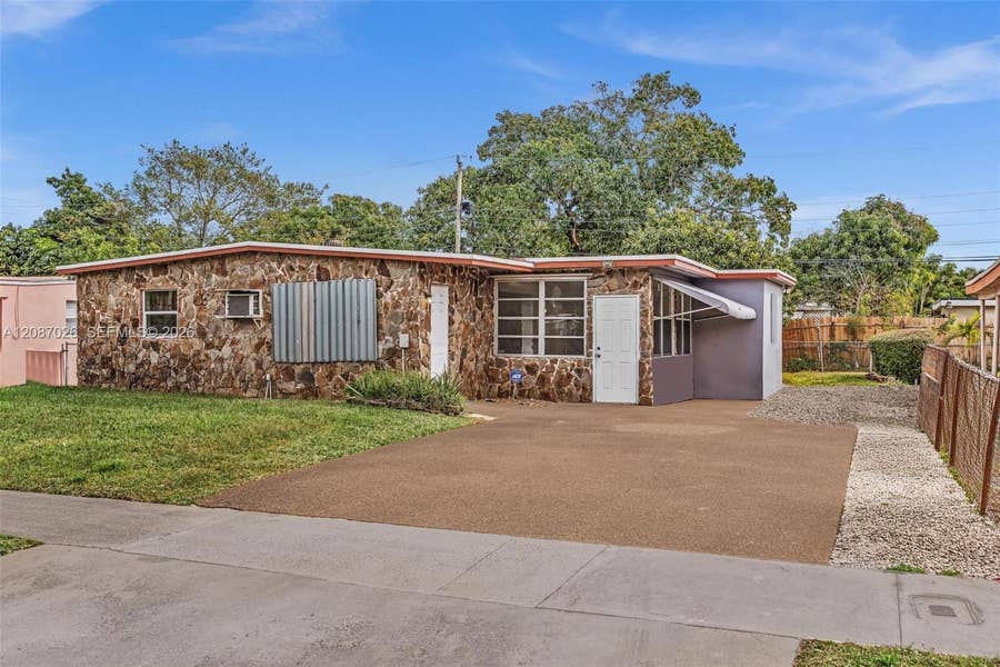 Property photo for 1824 NW 25th Avenue, Fort Lauderdale, FL