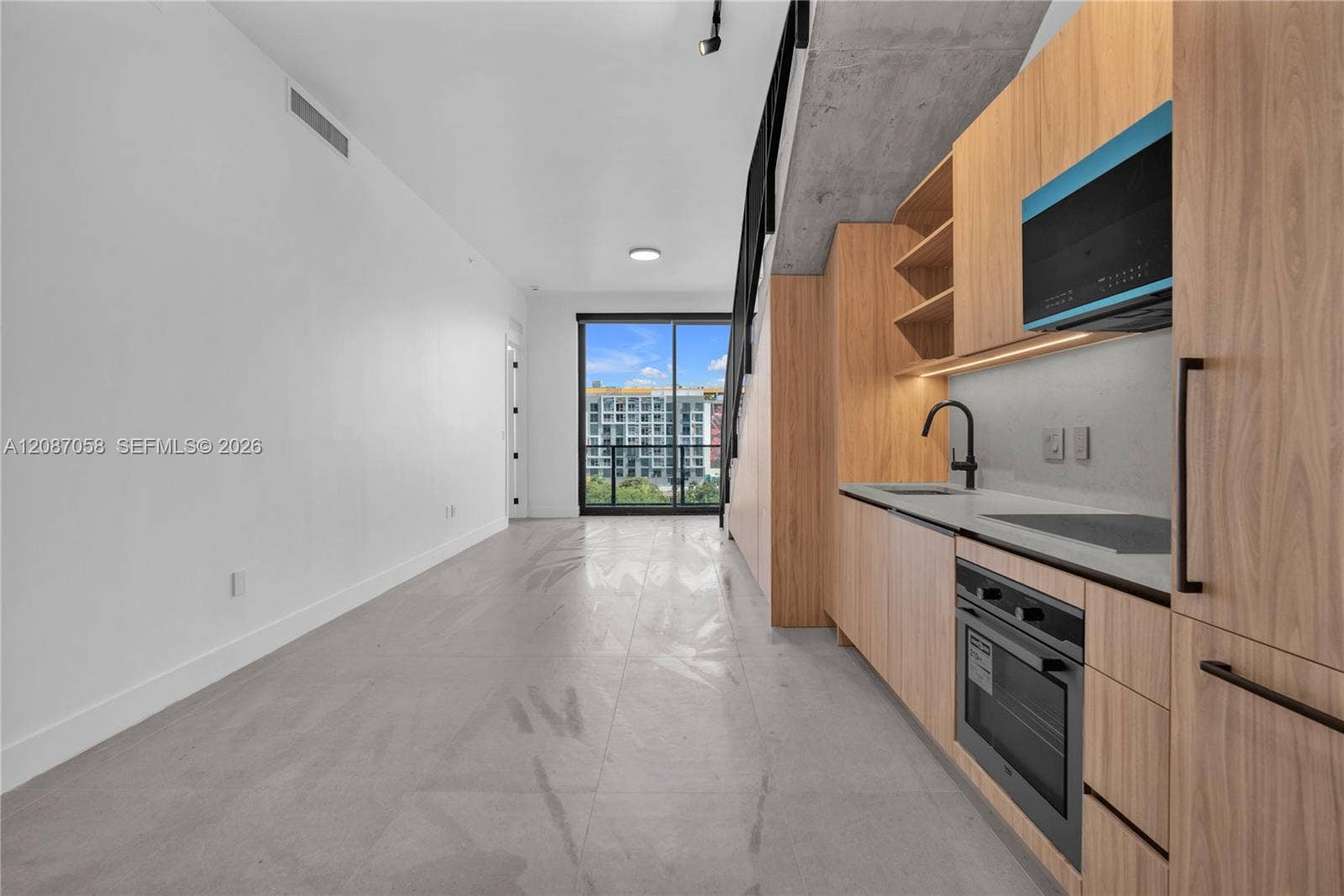 91 NW 27th Street, #502, Miami, Miami, FL 33127 Photo 2