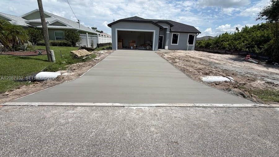 Property photo for 122 Green Oak Park, Rotonda West, FL