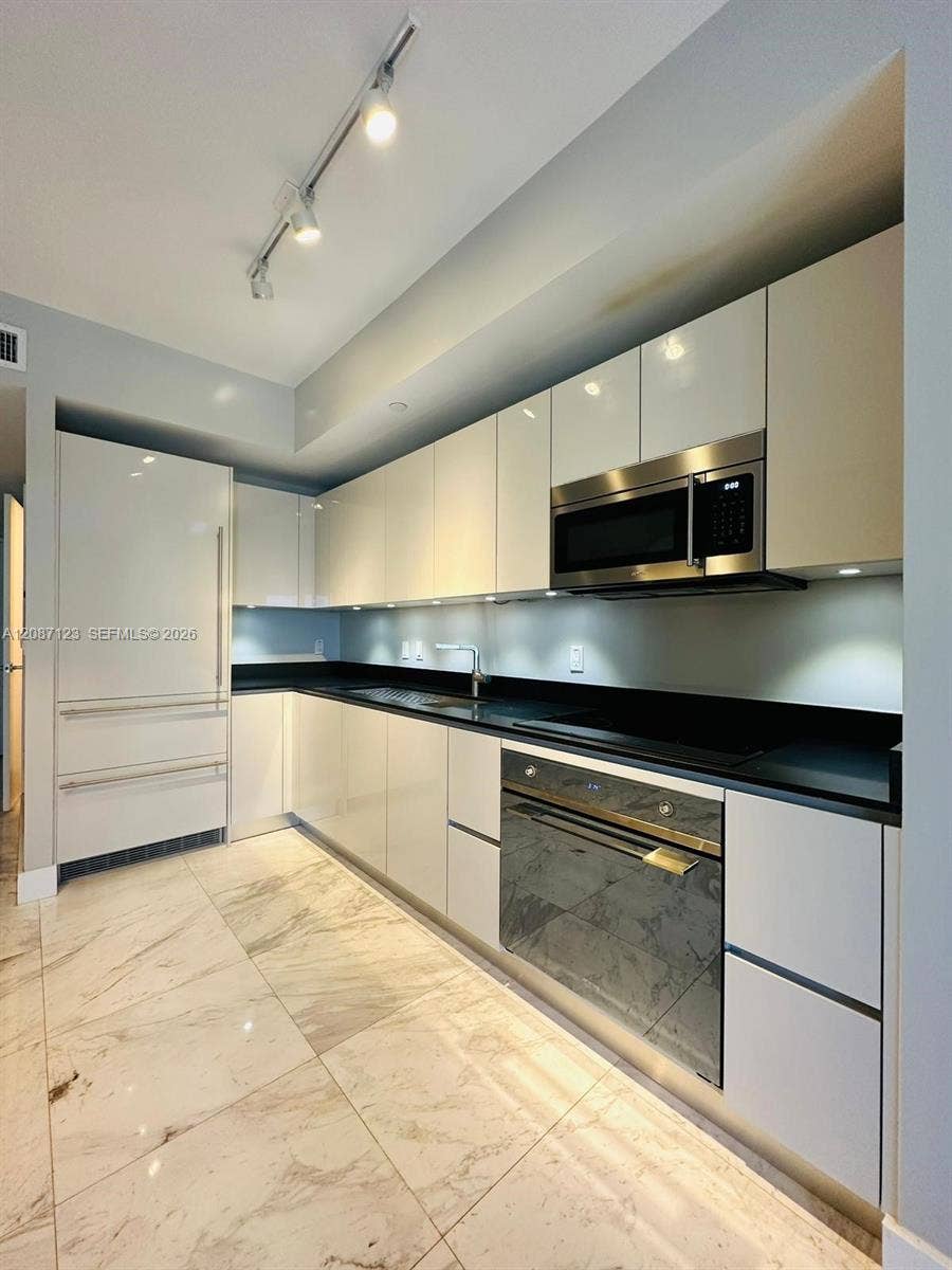 Property photo for 1010 Brickell Avenue, #4208, Miami, FL