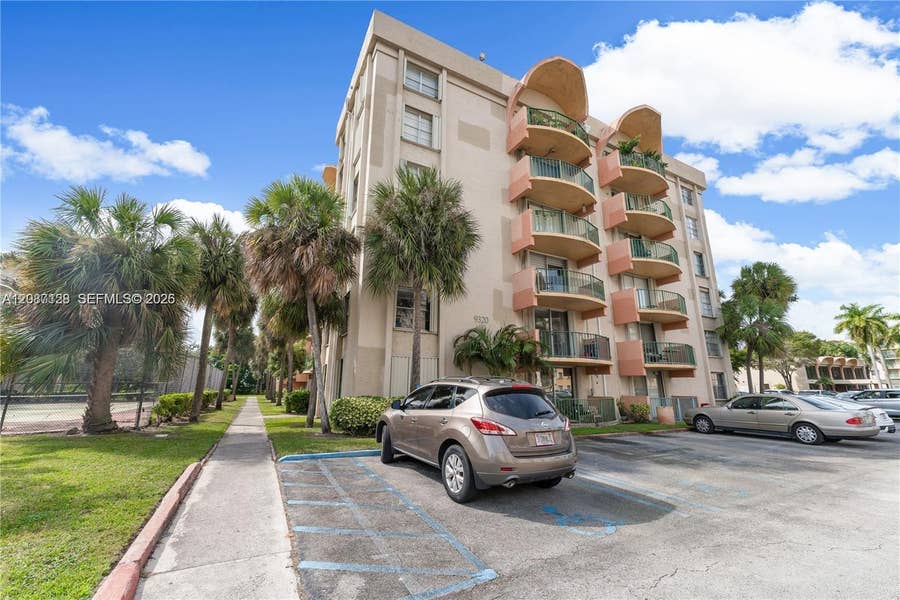 Property photo for 9310 Fontainebleau Boulevard, #606, Miami, FL