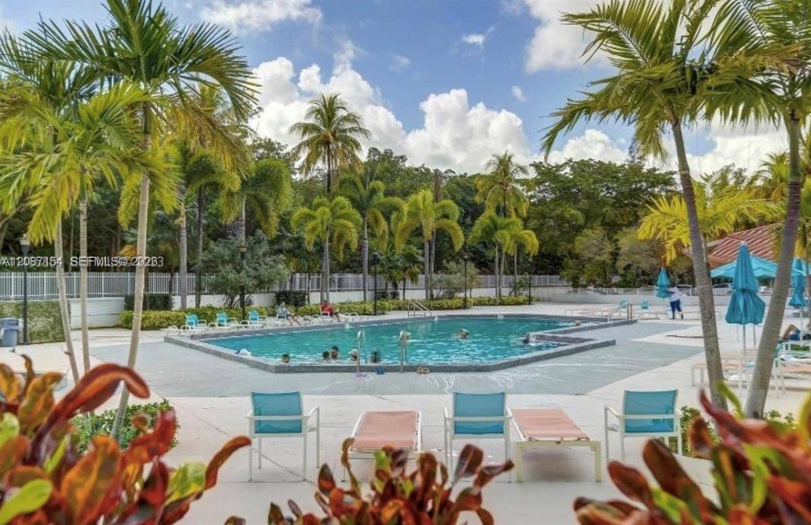 100 Bayview Drive, #PH31, Sunny Isles Beach, Sunny Isles Beach, FL 33160 Photo 12