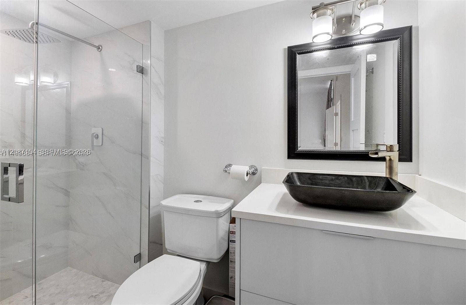 100 Bayview Drive, #PH31, Sunny Isles Beach, Sunny Isles Beach, FL 33160 Photo 10