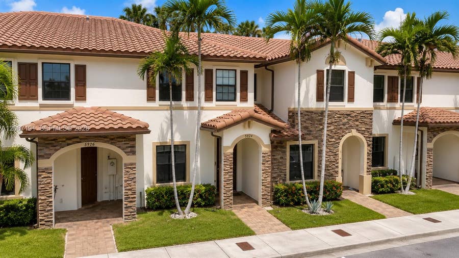 Property photo for 8954 W 35th Way, Hialeah, FL