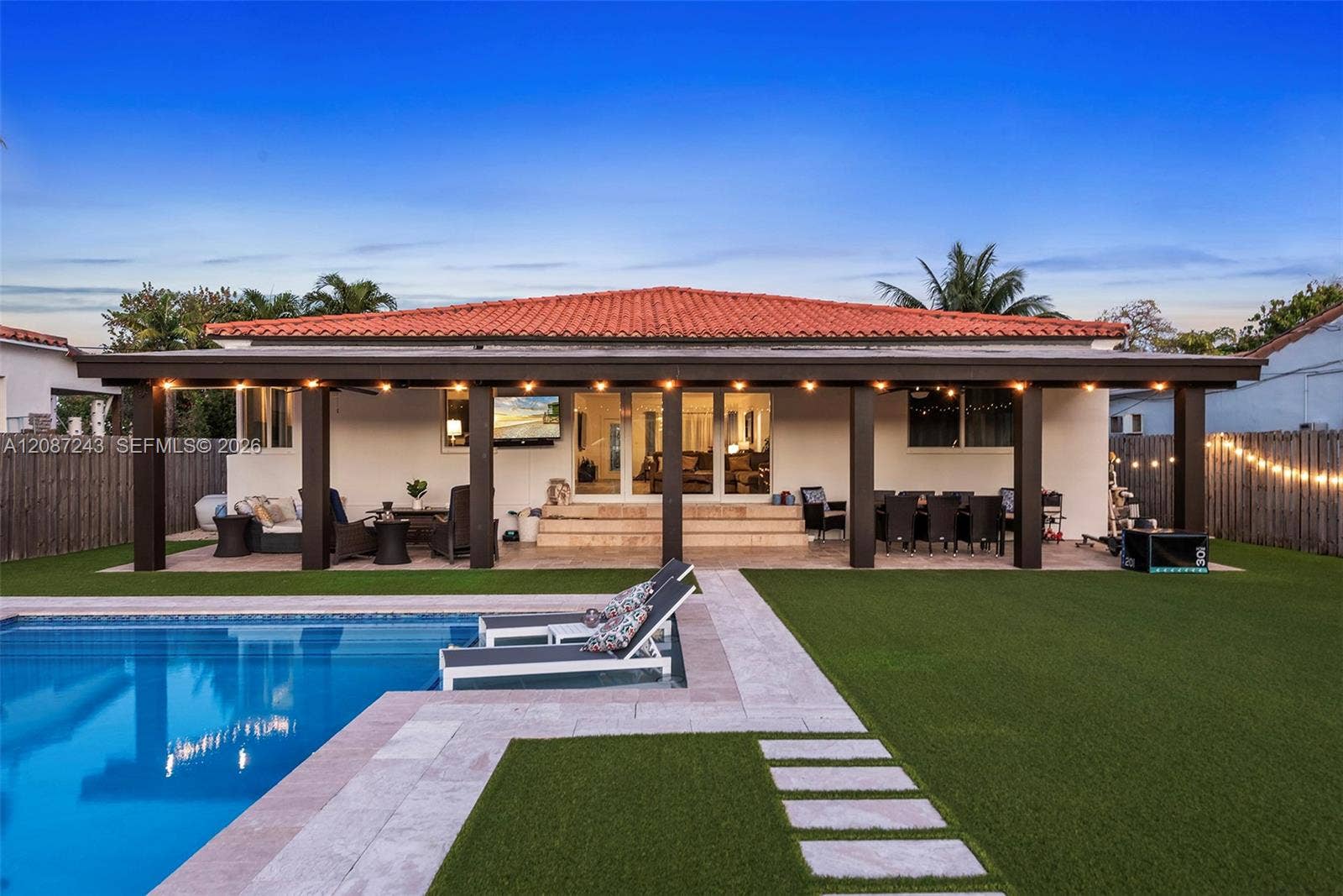 7940 Hawthorne Avenue, Miami Beach, FL 33141 Photo 11