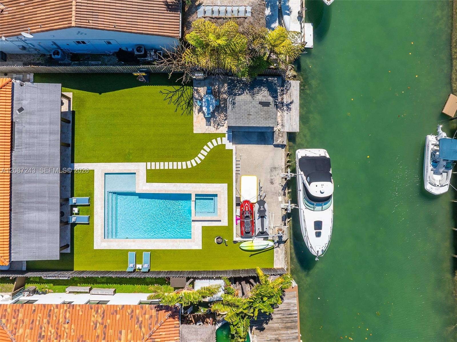 7940 Hawthorne Avenue, Miami Beach, FL 33141 Photo 2