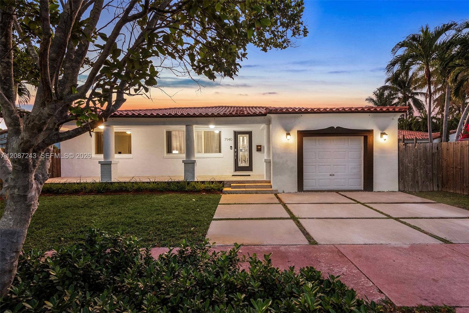 7940 Hawthorne Avenue, Miami Beach, FL 33141 Photo 12
