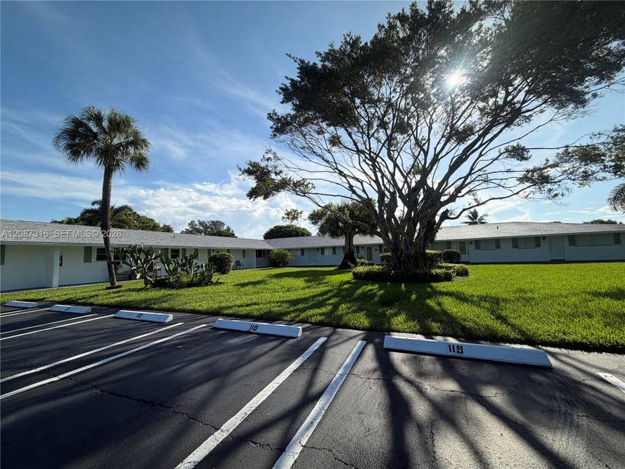 Property photo for 400 SW Golfview Terrace, #112, Boynton Beach, FL