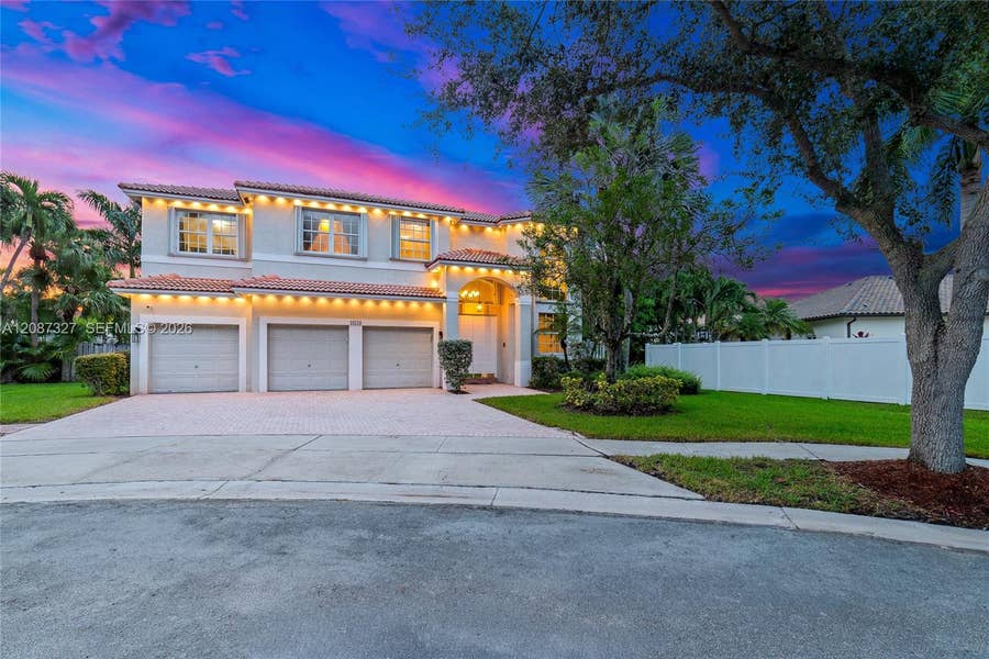 Property photo for 16759 NW 15th Street, Pembroke Pines, FL