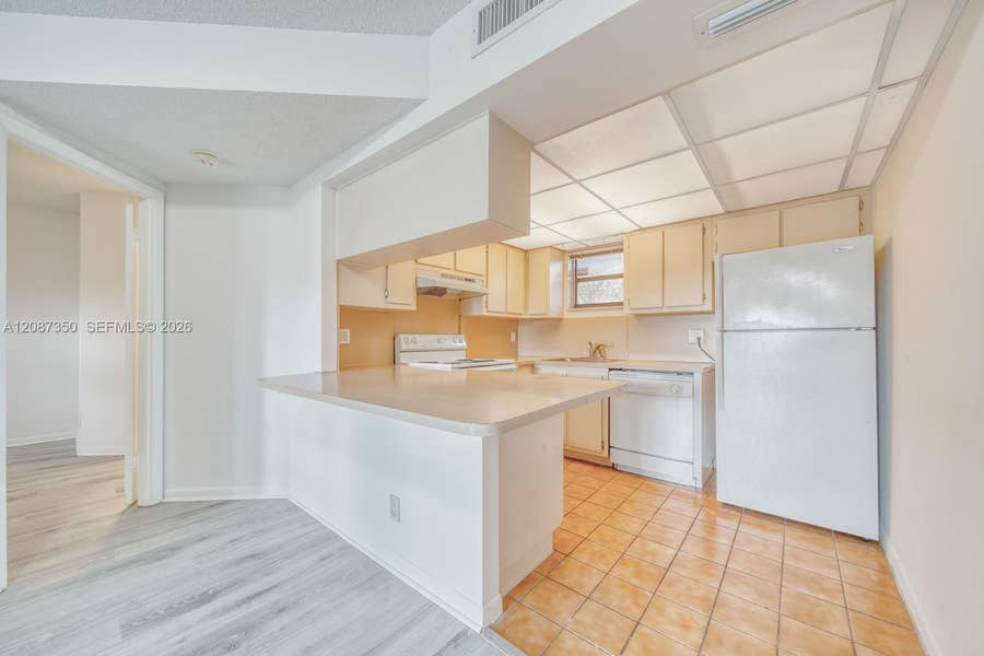 Property photo for 8290 Lake Drive, #236, Doral, FL