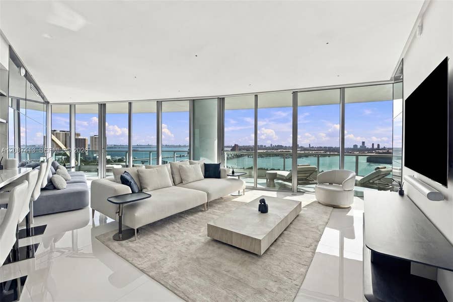 Property photo for 900 Biscayne Boulevard, #2406, Miami, FL