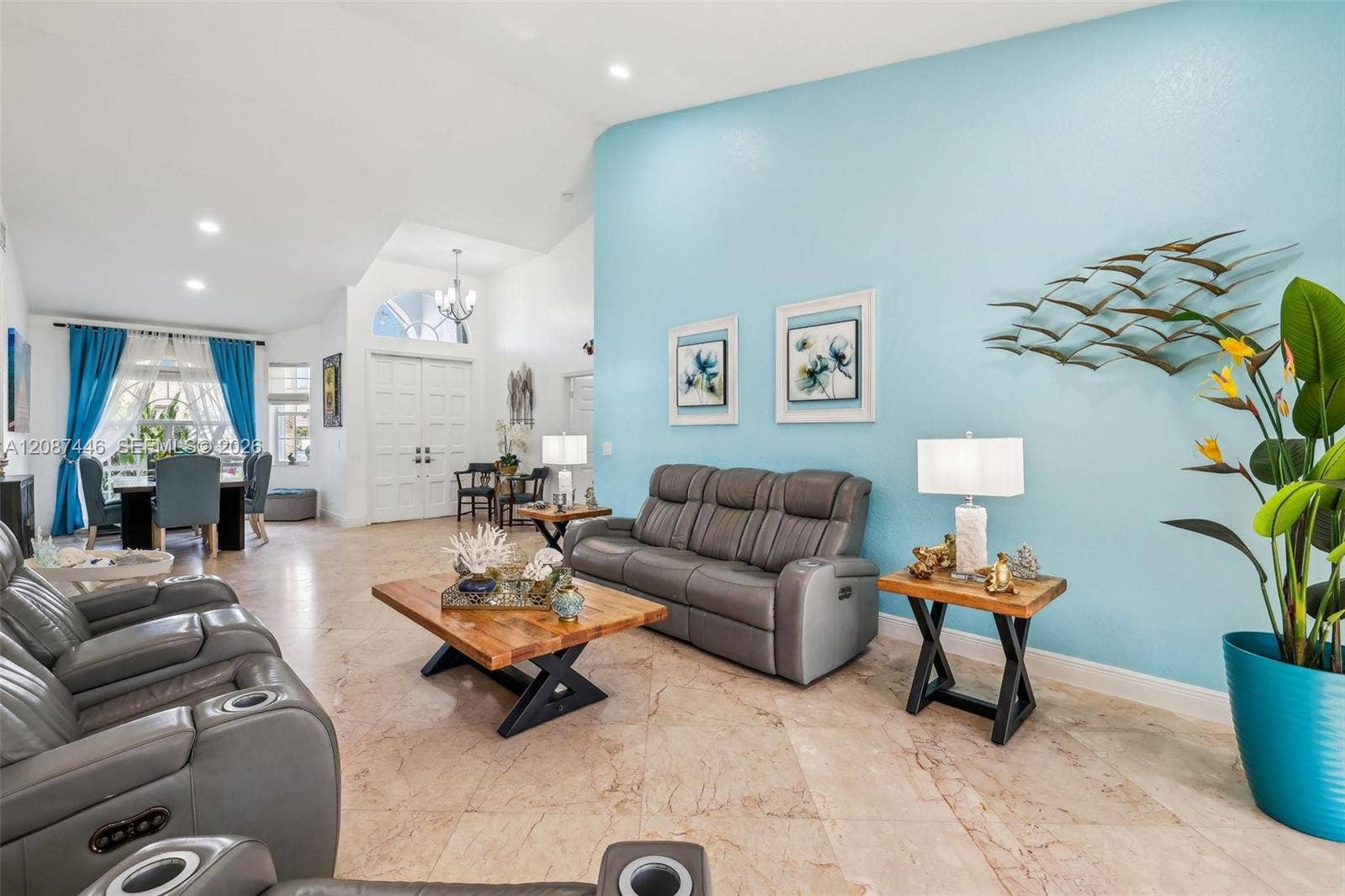 560 W Cypress Pointe Drive W, Pembroke Pines, FL 33027 Photo 15