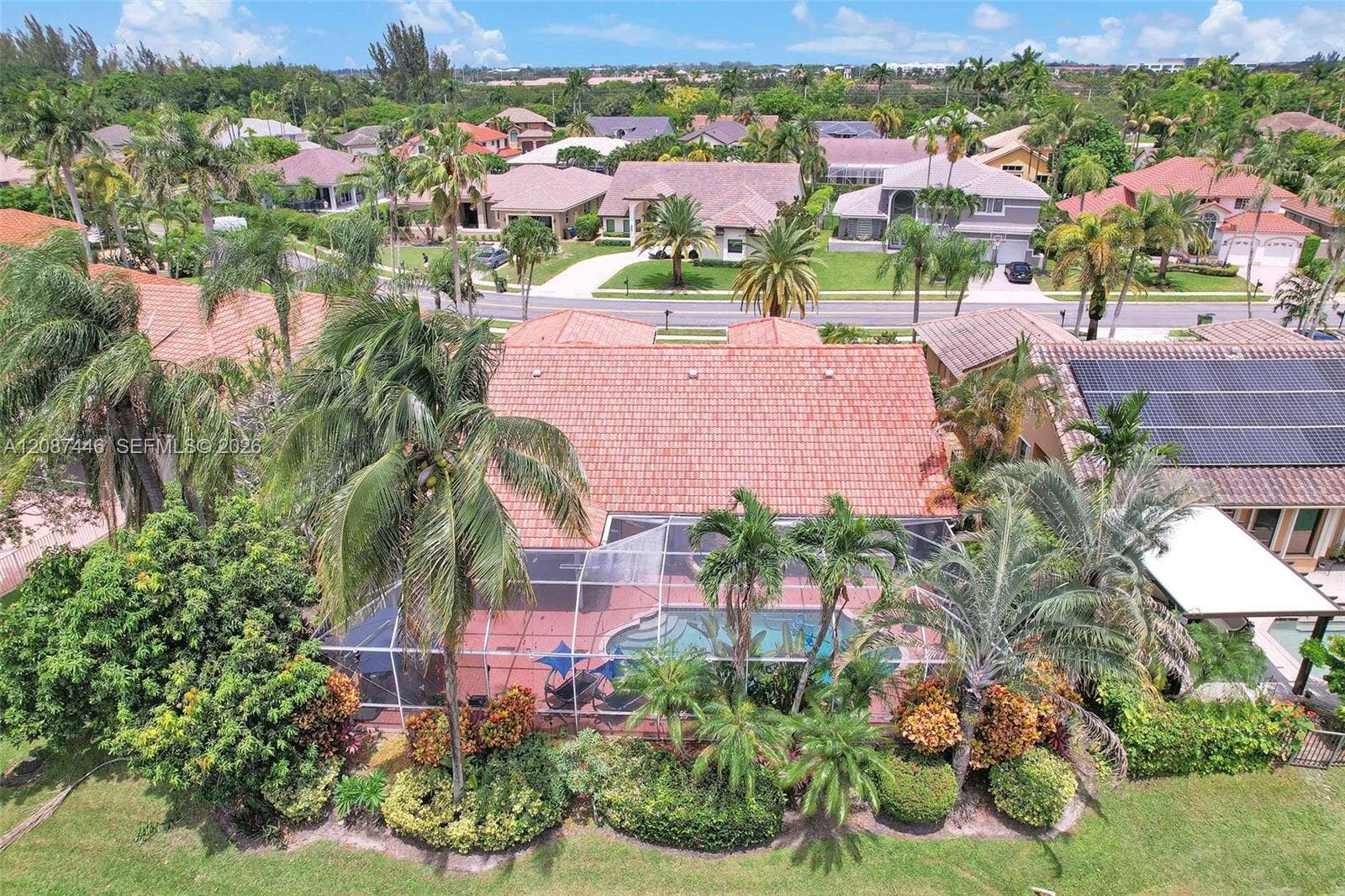 560 W Cypress Pointe Drive W, Pembroke Pines, FL 33027 Photo 39