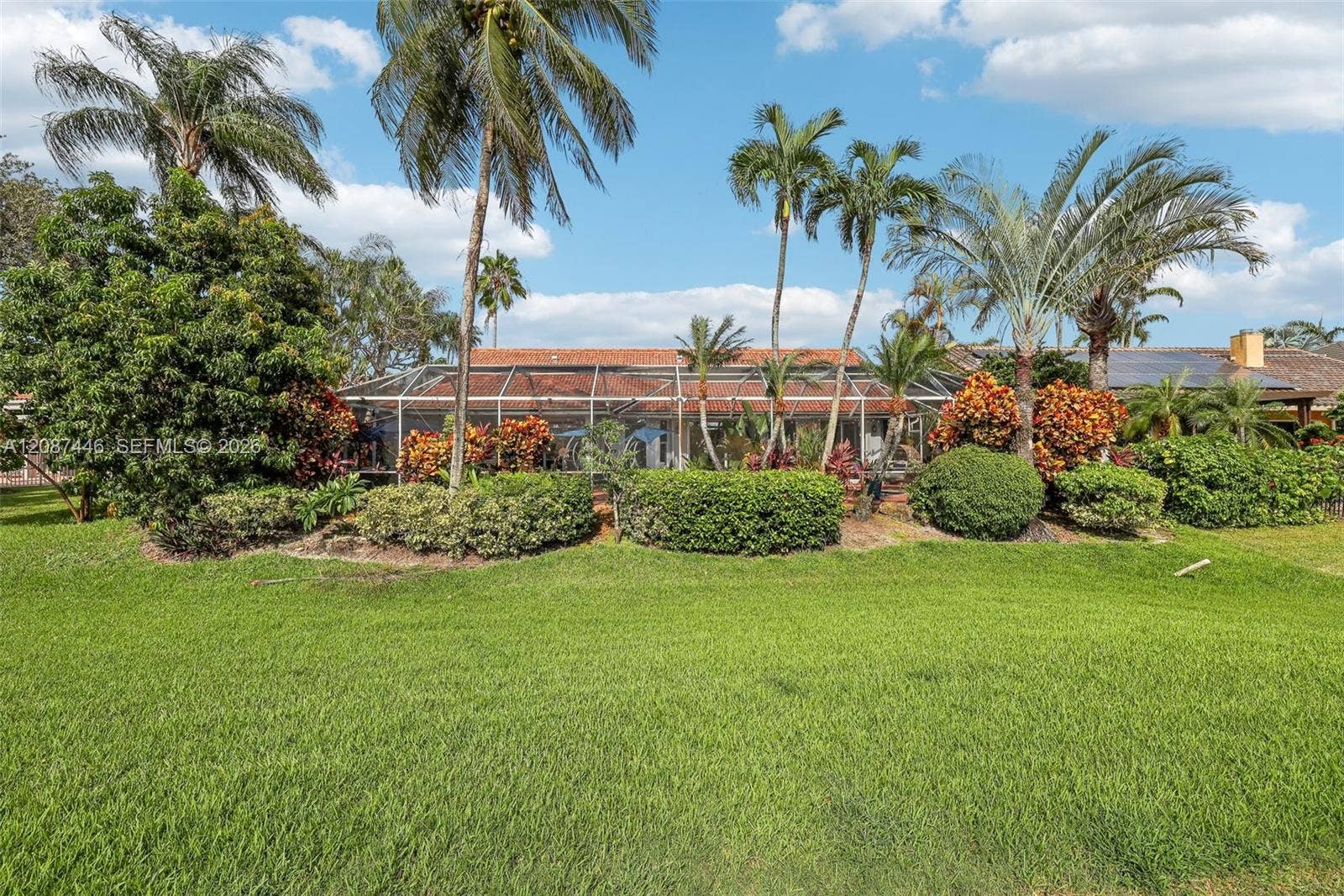 560 W Cypress Pointe Drive W, Pembroke Pines, FL 33027 Photo 26