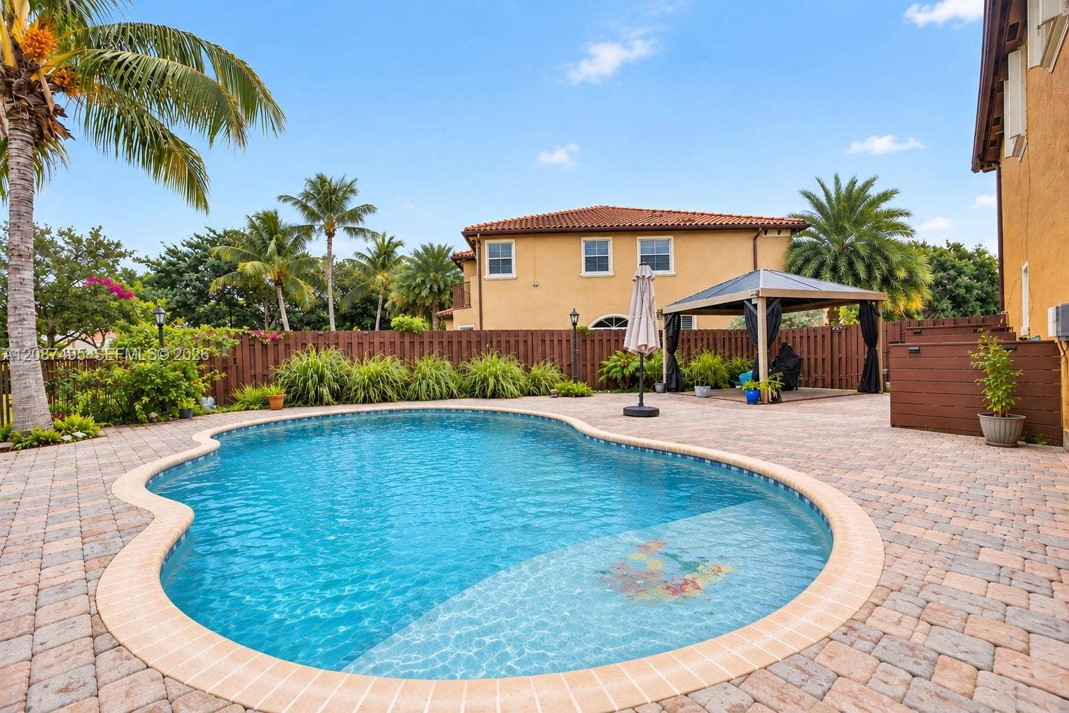 2644 SW 152nd Place, Miami, FL 33185 Photo 2