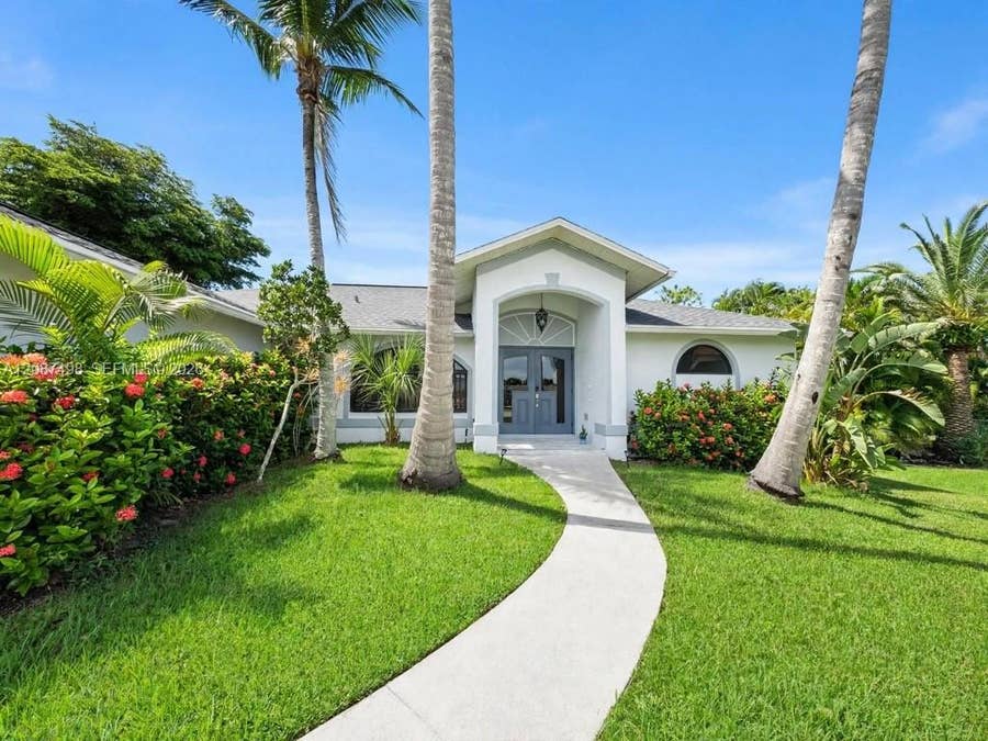 Property photo for 8896 Bracken Way, Fort Myers, FL
