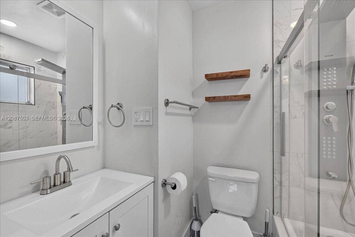 1131 N 75th Avenue, #1131, Hollywood, Hollywood, FL 33024 Photo 17