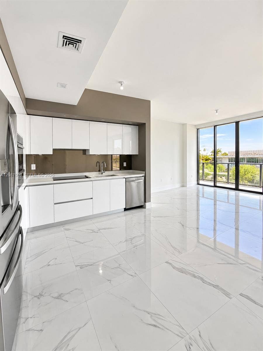 Property photo for 1170 E Hallandale Beach Boulevard, #306, Hallandale Beach, FL