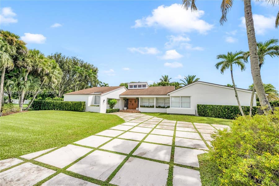 Property photo for 11521 SW 98th Court, Miami, FL