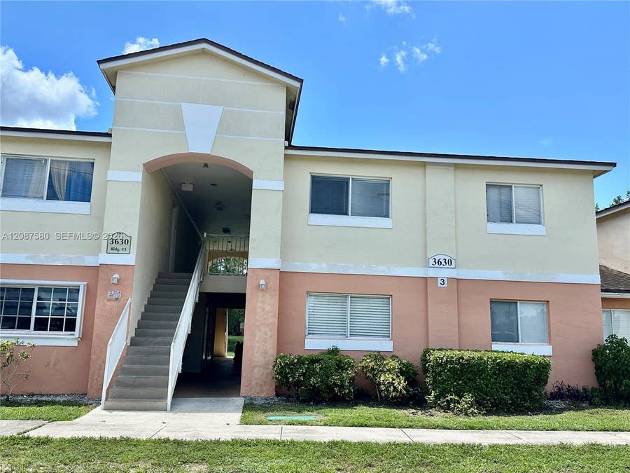Property photo for 3630 N 56th Avenue, #310, Hollywood, FL