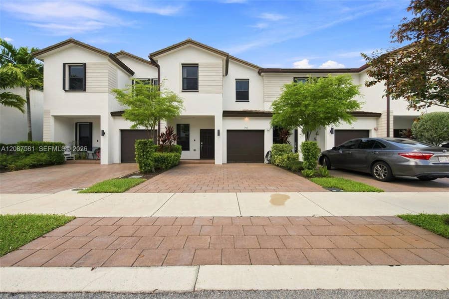 Property photo for 156 SW 185th Way, Pembroke Pines, FL