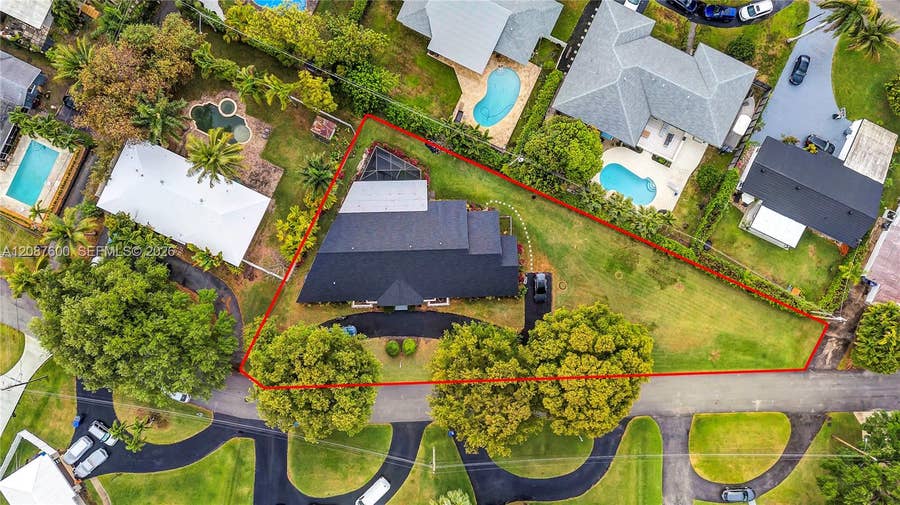 Property photo for 3211 Calle Largo Drive, Hollywood, FL