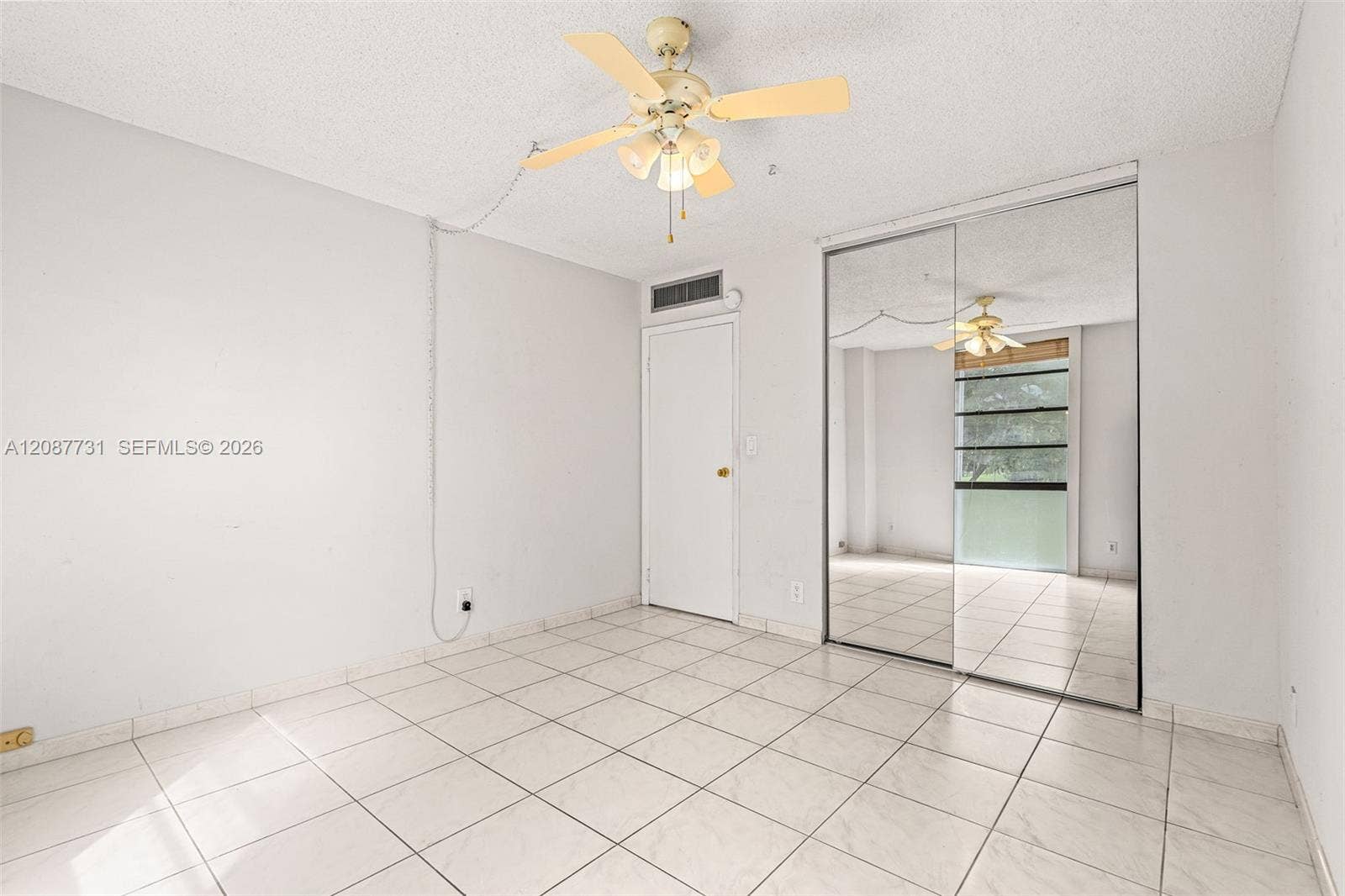 3301 N Country Club Drive, #208, Aventura, FL 33180 Photo 31