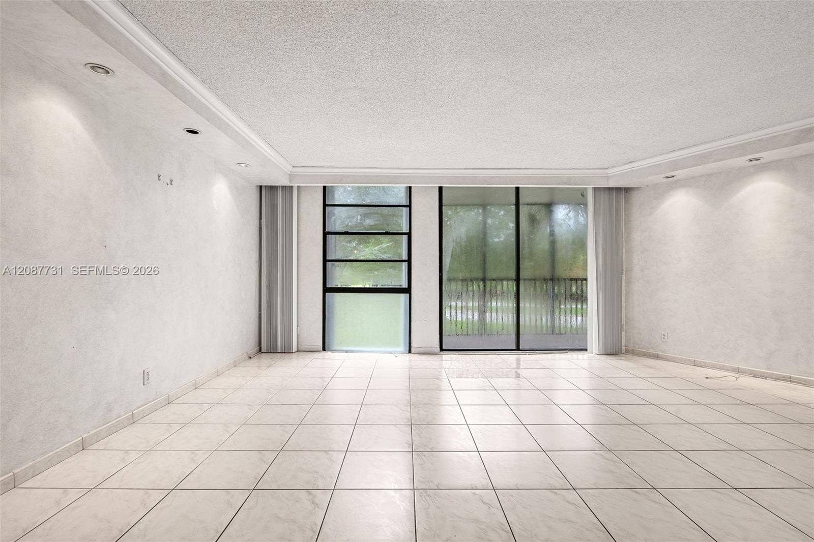 3301 N Country Club Drive, #208, Aventura, FL 33180 Photo 17