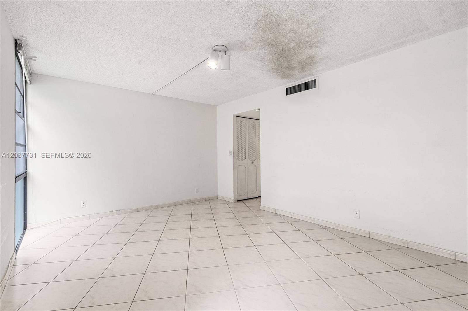 3301 N Country Club Drive, #208, Aventura, FL 33180 Photo 25