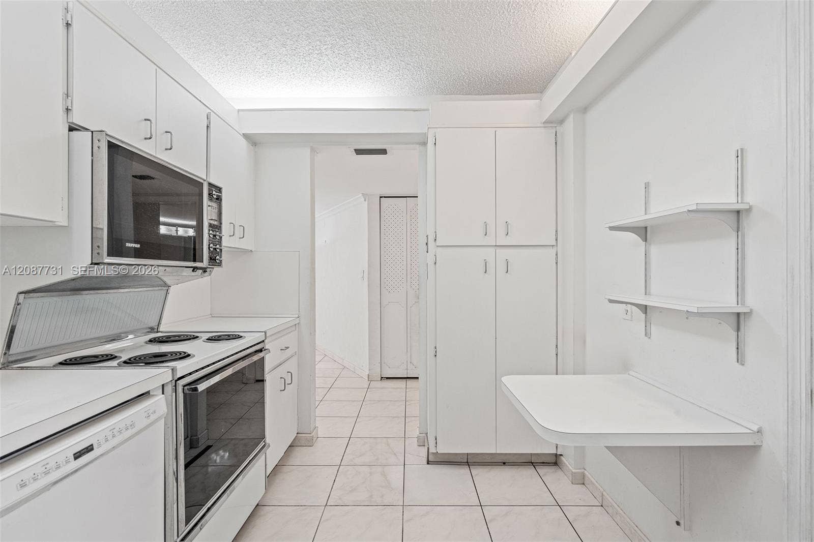 3301 N Country Club Drive, #208, Aventura, FL 33180 Photo 22