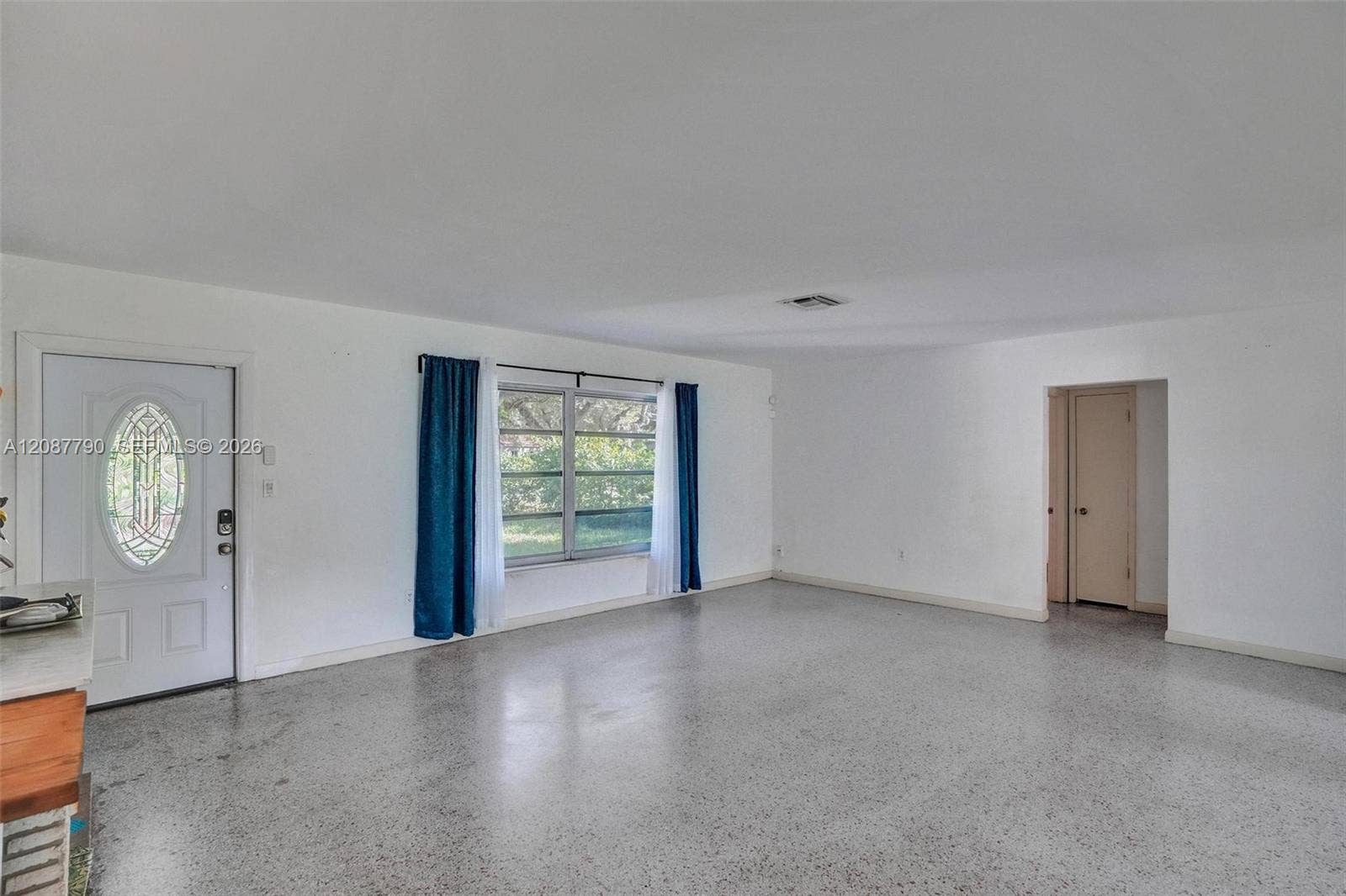 18500 NE 23rd Court, Miami, FL 33180 Photo 6