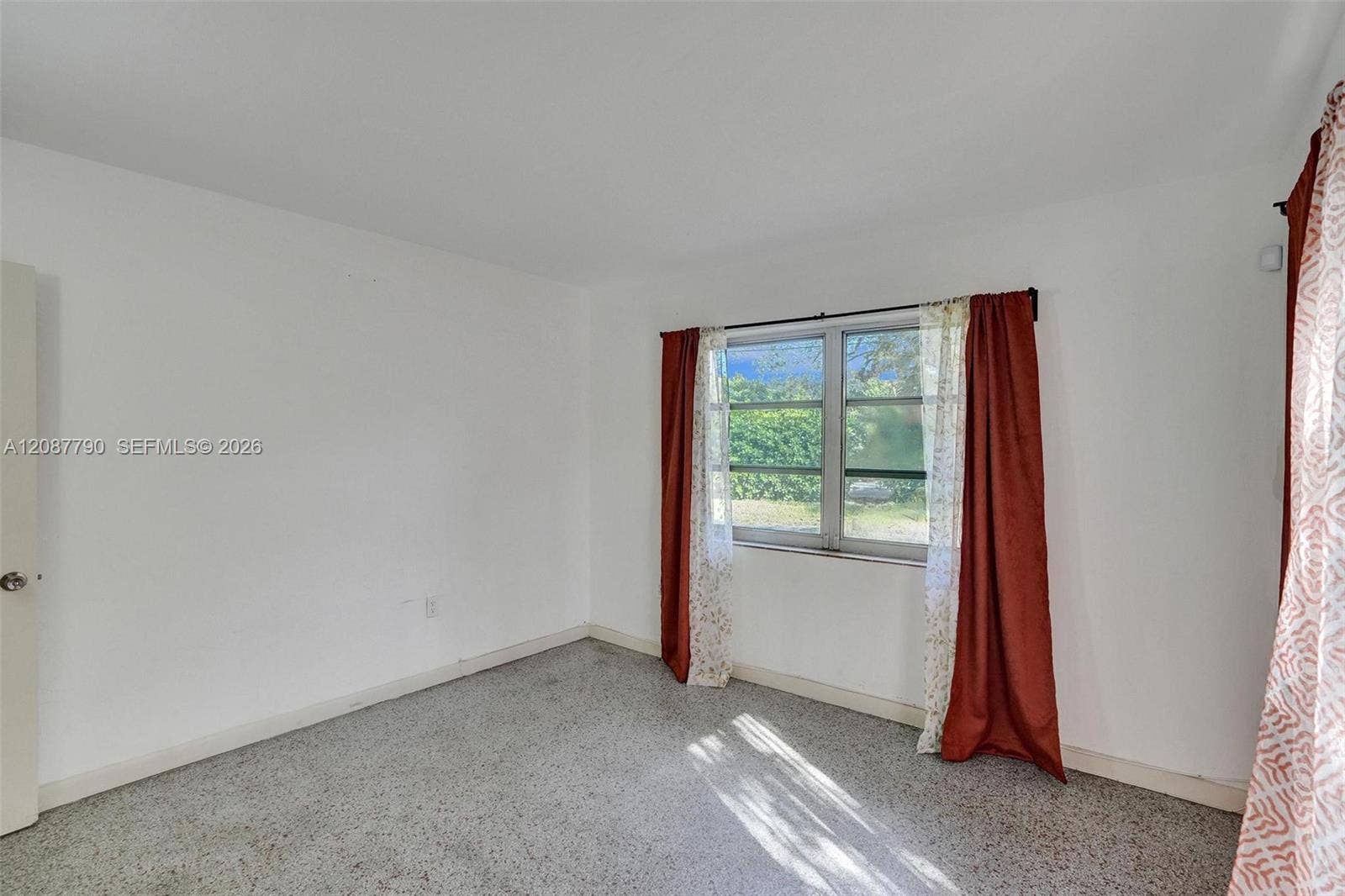 18500 NE 23rd Court, Miami, FL 33180 Photo 22