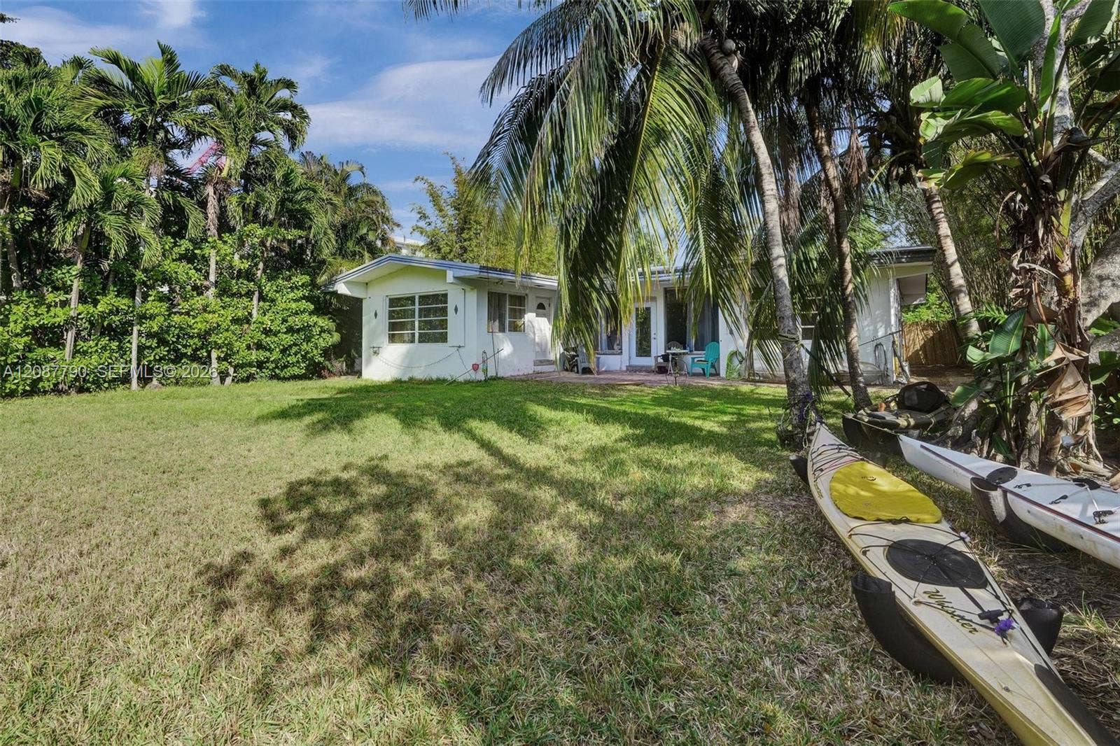 18500 NE 23rd Court, Miami, FL 33180 Photo 38