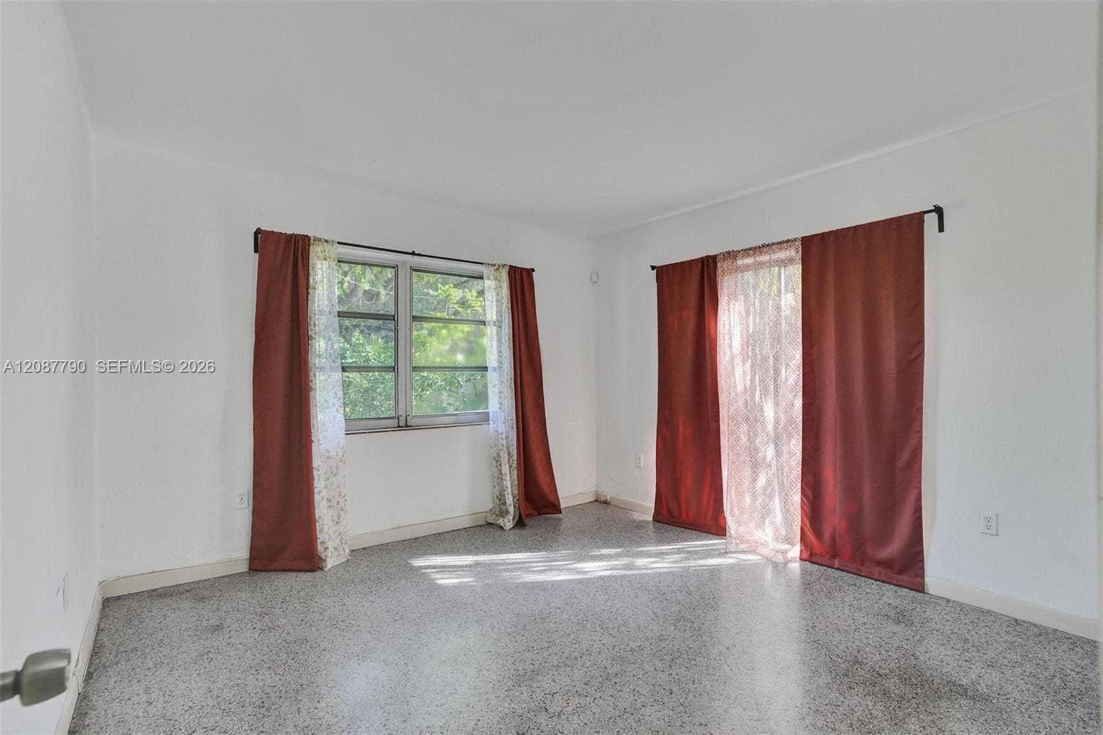 18500 NE 23rd Court, Miami, FL 33180 Photo 19