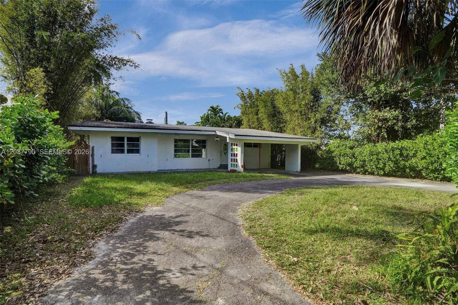 18500 NE 23rd Court, Miami, FL 33180 Photo 3