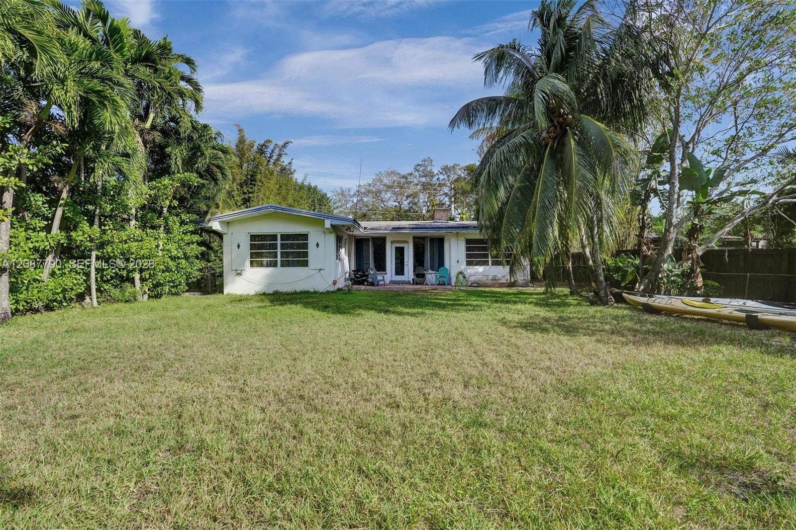 18500 NE 23rd Court, Miami, FL 33180 Photo 39