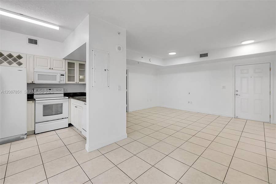 Property photo for 1 Glen Royal Parkway, #1010, Miami, FL