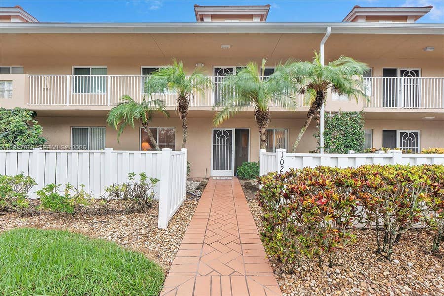 Property photo for 5952 Regal Glen Drive, #102, Boynton Beach, FL