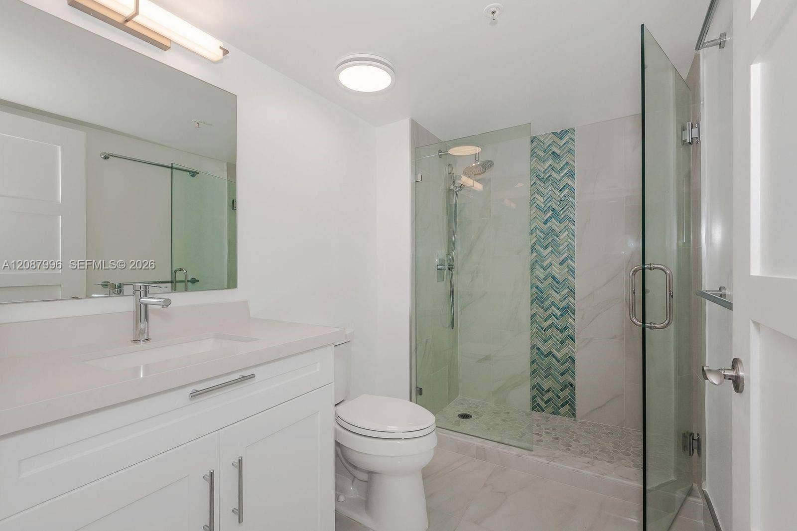 3020 NE 32nd Avenue, #1401, Fort Lauderdale, Fort Lauderdale, FL 33308 Guest Bathroom