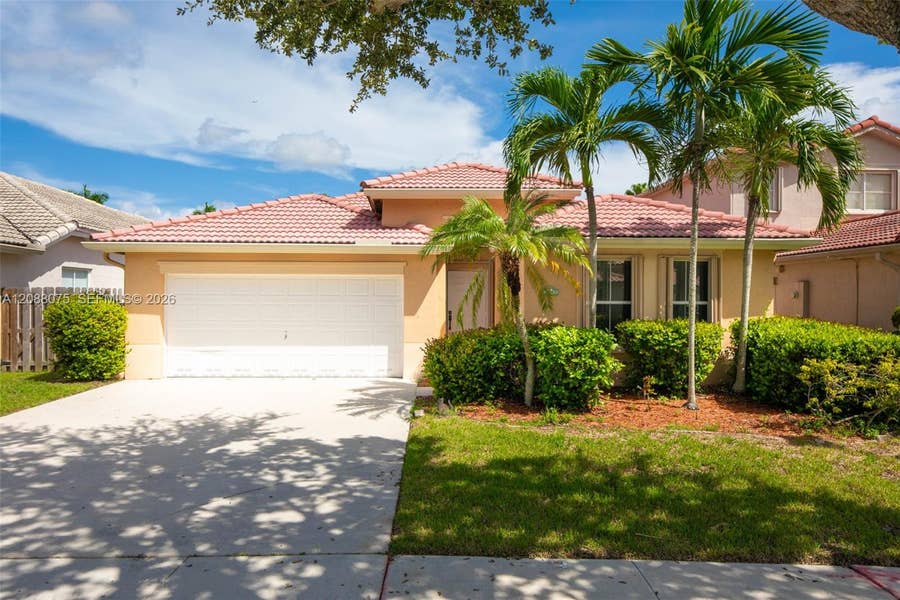 Property photo for 13945 S Cypress Cove Circle, Davie, FL