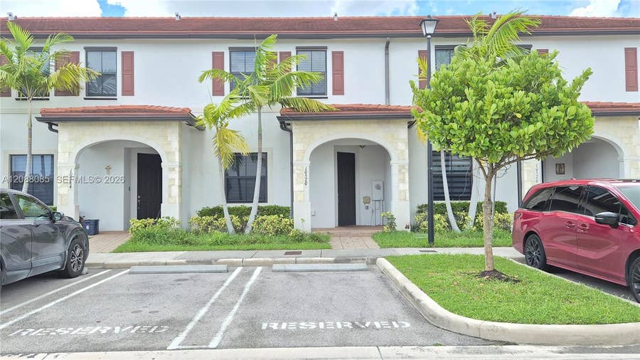 Property photo for 10570 W 33rd Lane, Hialeah, FL