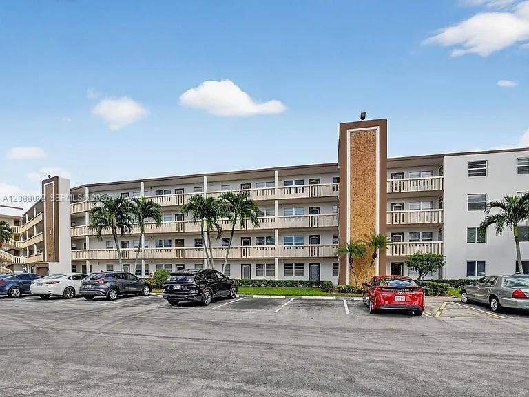 Property photo for 4076 E Guildford E, #4, Boca Raton, FL