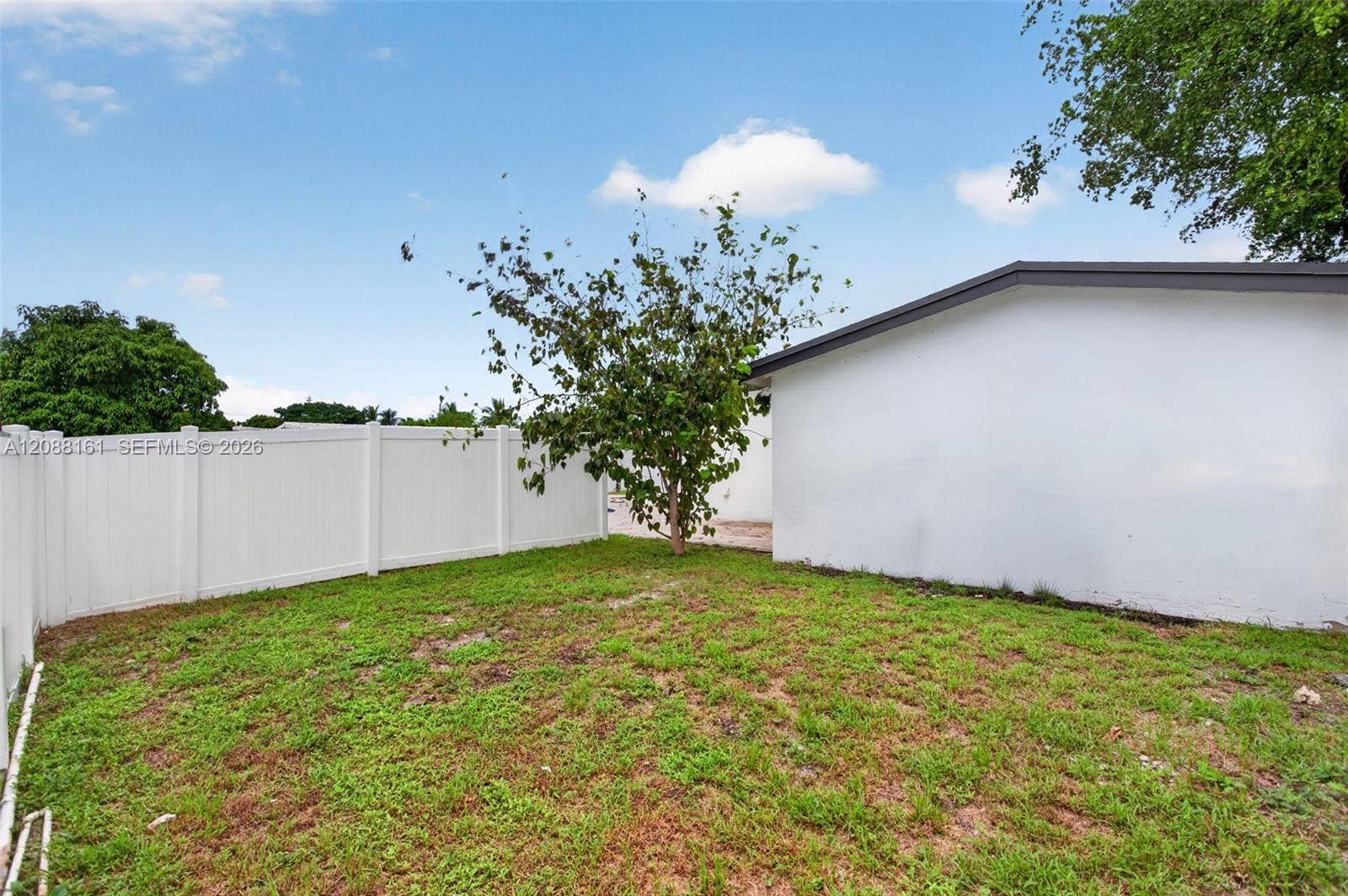 241 NE 45th Street, Deerfield Beach, FL 33064 Photo 5