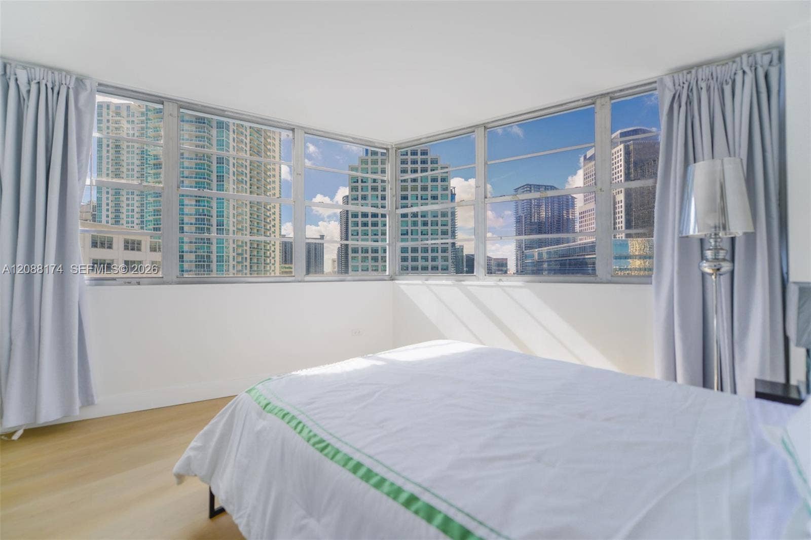 801 Brickell Bay Drive, #1962, Miami, Miami, FL 33131 Photo 3