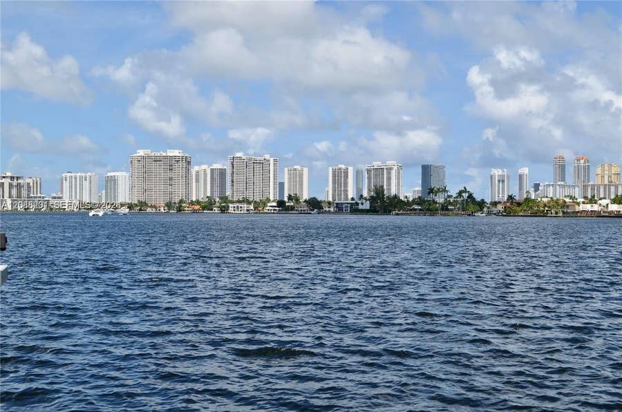 Property photo for 16570 NE 26th Avenue, #4D, North Miami Beach, FL