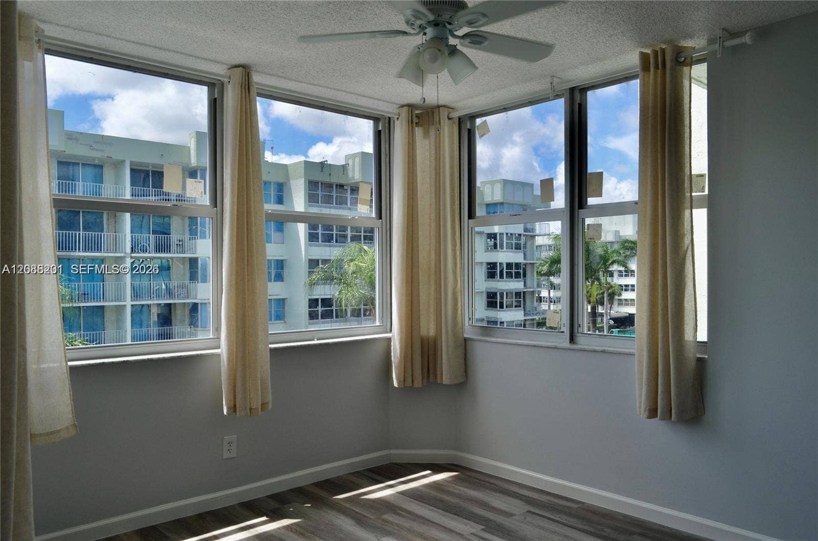 16570 NE 26th Avenue, #4D, North Miami Beach, FL 33160 Photo 6