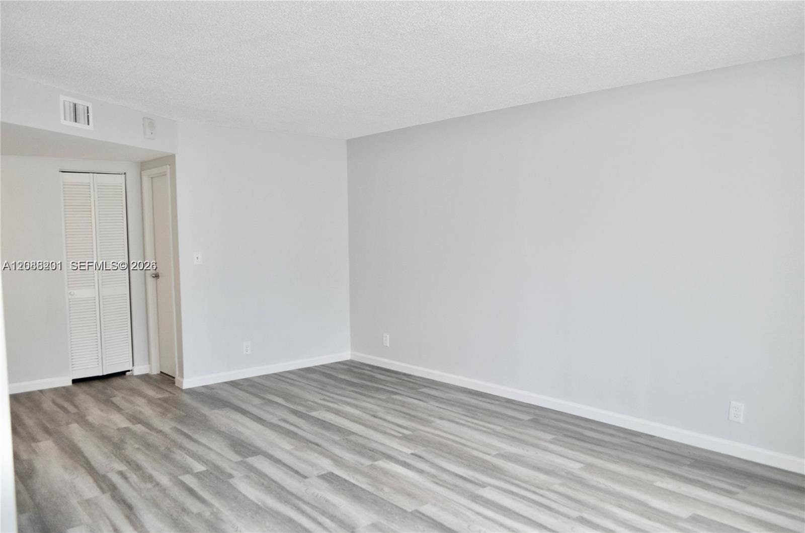 16570 NE 26th Avenue, #4D, North Miami Beach, FL 33160 Photo 5