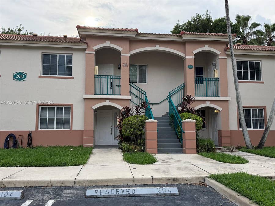 Property photo for 2910 SE 13th Road, #104-44, Homestead, FL