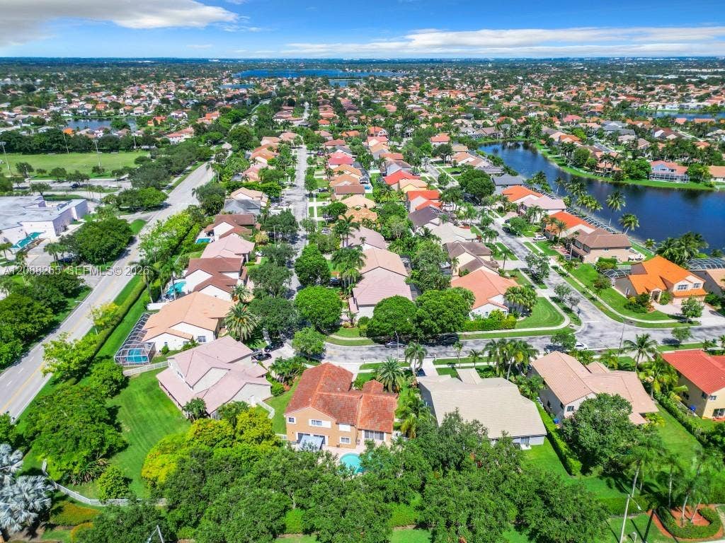1342 NW 195th Avenue, Pembroke Pines, FL 33029 Photo 80